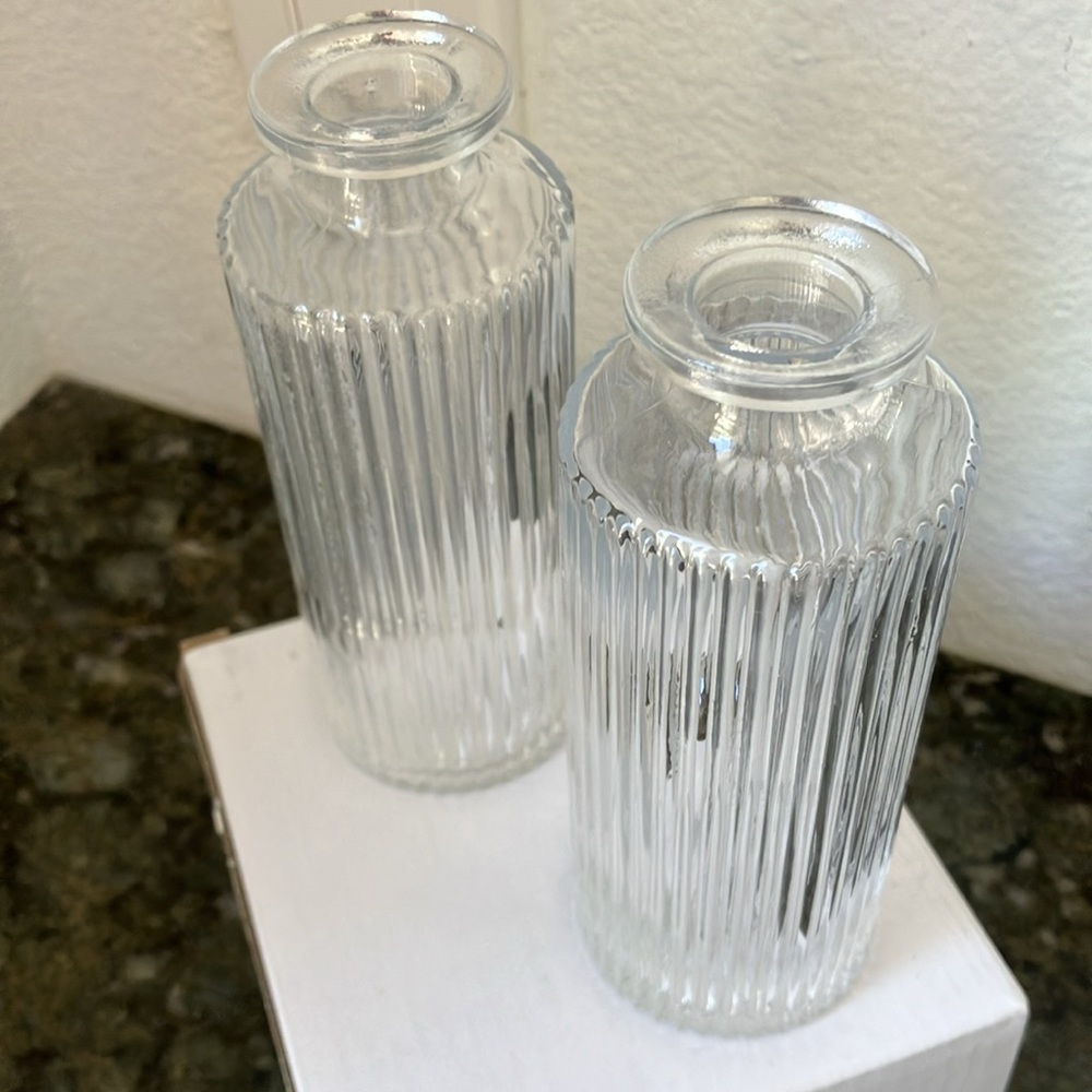 Glass Vases - Set of 2 - Picture 4 of 7